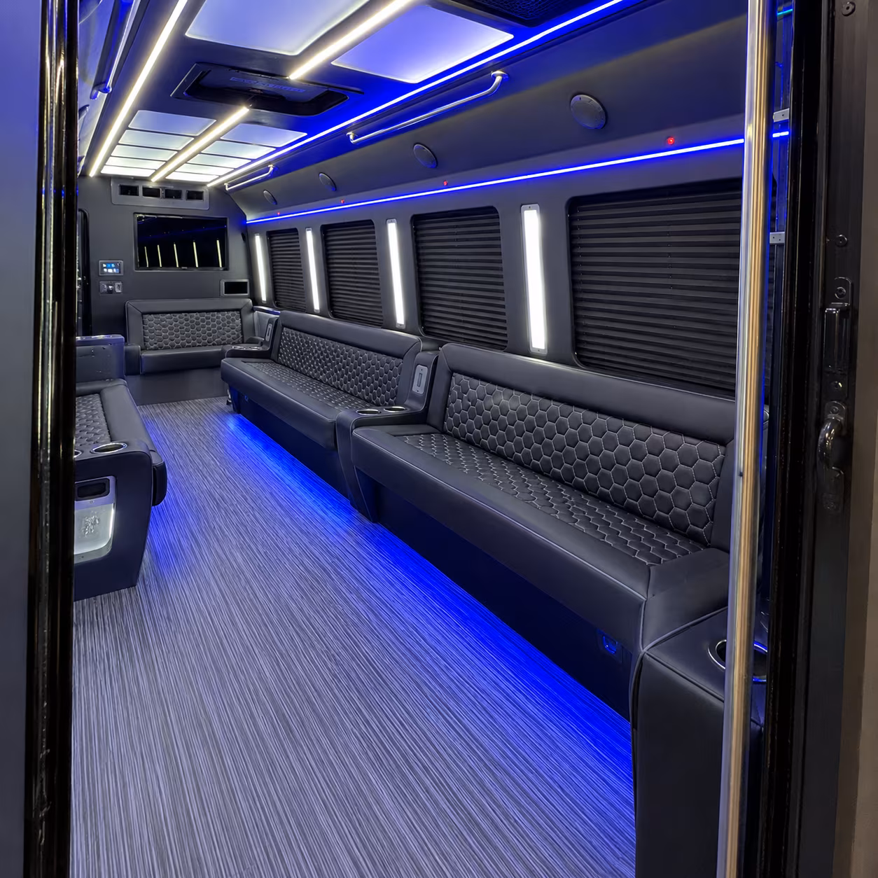 bachelor and bachelorette party buses in nashville