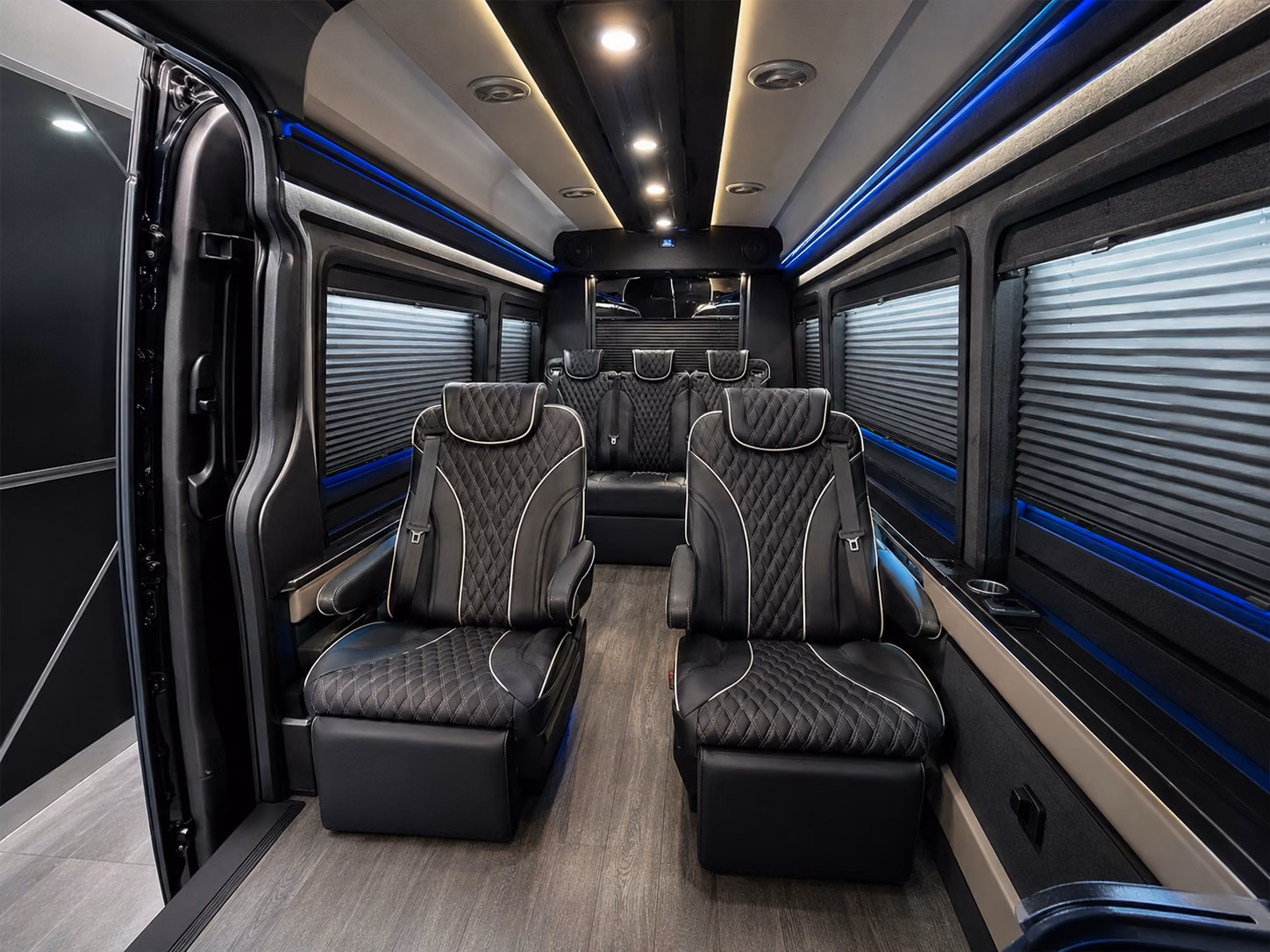 nashville airport shuttle buses for employees
