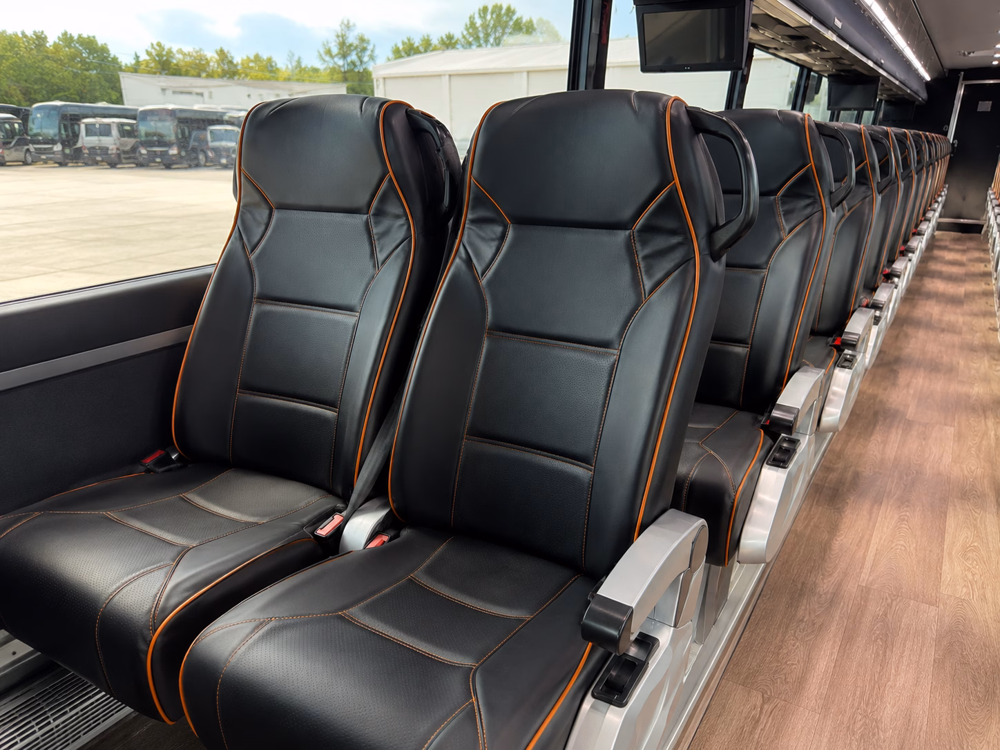 shuttle services for airline crews and airport staff in nashville